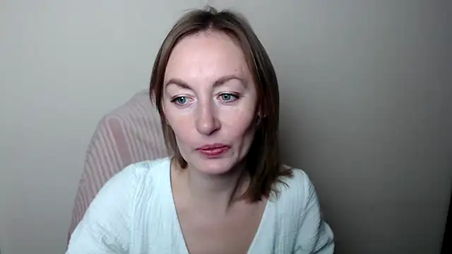 LiaSeass  online show from February 2026 11:42:02 AM