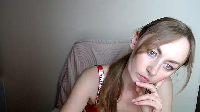 Snapshot of LiaSeass_ chatting on June 2026 12:13:02 PM LiaSeass online show from June 2026 12:13:02 PM