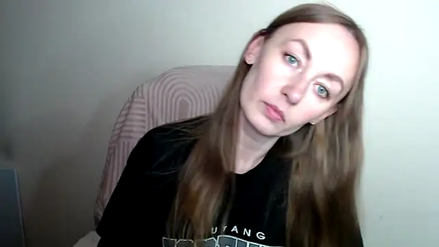 LiaSeass  online show from May 2026 12:27:01 PM
