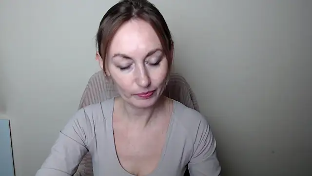 LiaSeass  online show from March 2026 01:00:01 PM