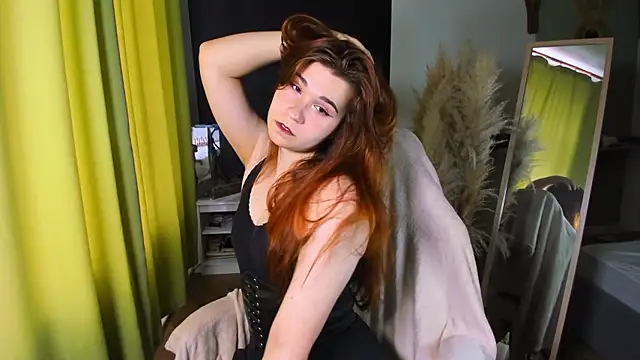 Snapshot of Ann_Couette chatting on July 2026 01:13:02 PM Ann Couette online show from July 2026 01:13:02 PM