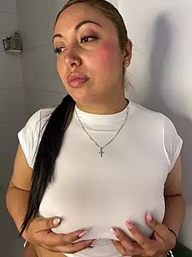 LizzCarter  online show from June 2026 02:33:01 PM