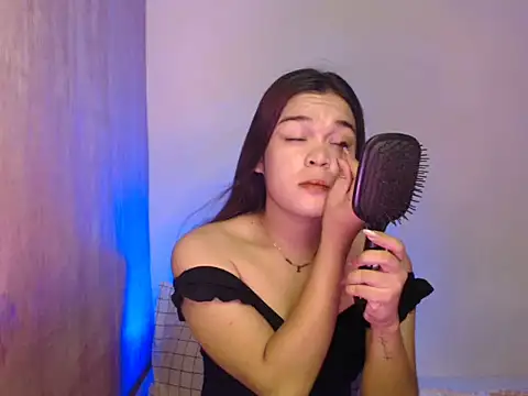stripyapril online show from June 2026 03:28:01 AM