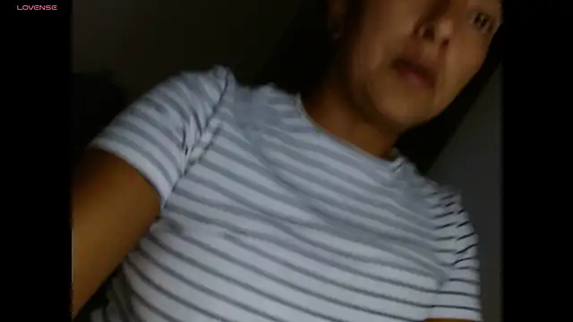 NovahPerotti online show from April 2026 09:49:01 AM
