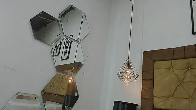 Snapshot of Scarlett_0594 chatting on December 2025 01:37:02 PM Scarlett 0594 online show from December 2025 01:37:02 PM