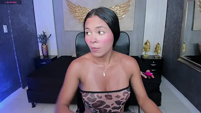 ariaa belle online show from April 2026 07:10:02 PM