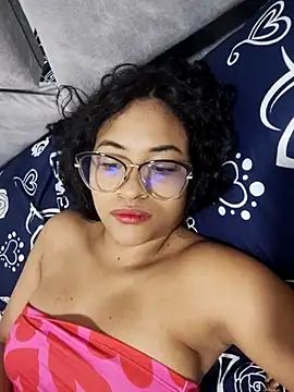 DAFNNEE HOT online show from April 2026 03:58:02 PM