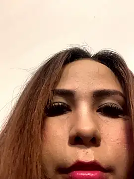 Lunara Vall online show from February 2026 03:39:01 AM