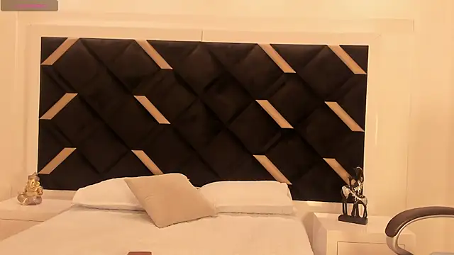 Lunara Vall online show from February 2026 03:50:01 AM