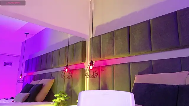 luna blannco online show from February 2026 01:00:01 PM