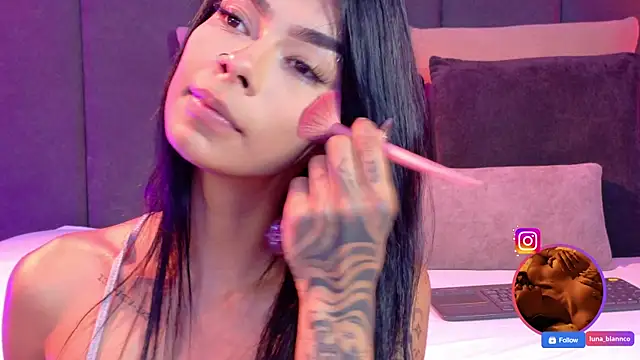 luna blannco online show from April 2026 03:07:01 PM