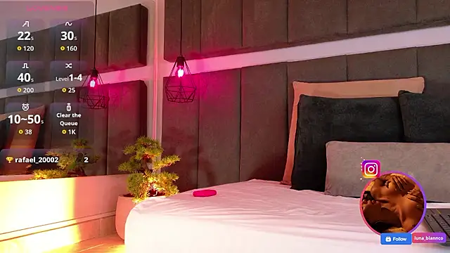 luna blannco online show from March 2026 11:58:02 AM