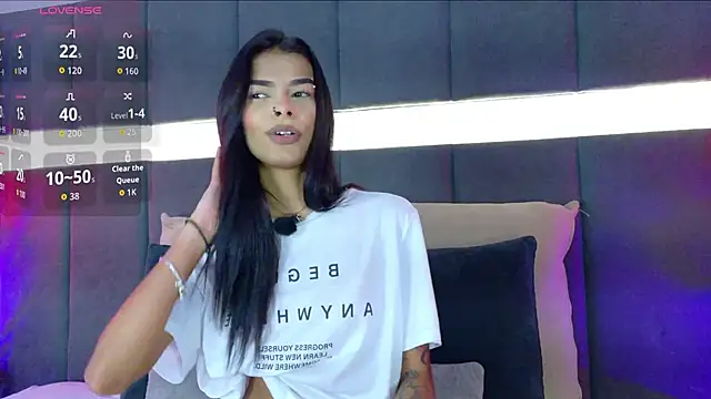 luna blannco online show from December 2025 11:12:02 AM