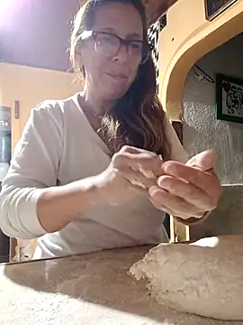 cari75 online show from May 2026 05:38:01 PM