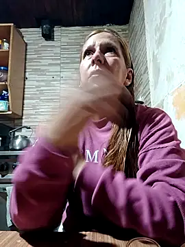 cari75 online show from April 2026 06:47:01 PM