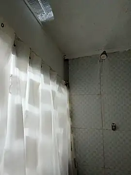 cari75 online show from February 2026 01:49:02 AM