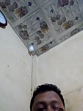 SHARIF12123 online show from December 2025 01:25:02 PM