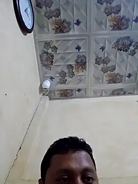 SHARIF12123 online show from December 2025 12:43:02 PM