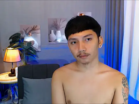 dylan hardfucker online show from April 2026 03:32:01 AM