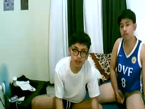 Snapshot of dylan_hardfucker chatting on May 2026 02:37:01 PM dylan hardfucker online show from May 2026 02:37:01 PM