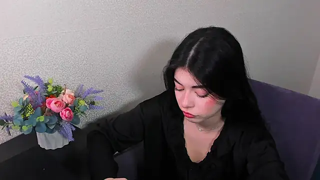 Snapshot of LisaColee chatting on May 2026 07:02:02 AM LisaColee online show from May 2026 07:02:02 AM