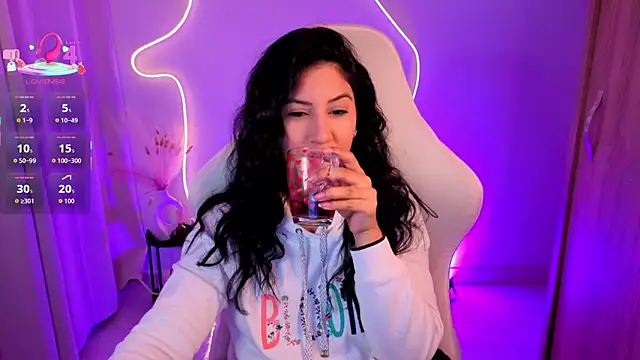 chloebum  online show from March 2026 11:11:02 AM