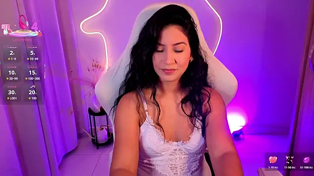 chloebum  online show from March 2026 10:57:01 AM