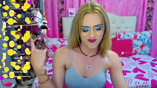 Snapshot of golden_girl01 chatting on October 2025 08:20:02 PM golden girl01 online show from October 2025 08:20:02 PM