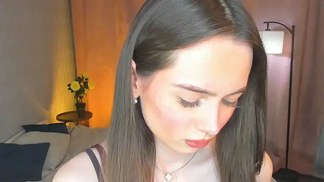 YvonneRobes online show from March 2026 07:04:02 PM