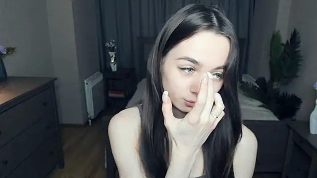 YvonneRobes online show from February 2026 07:16:02 PM