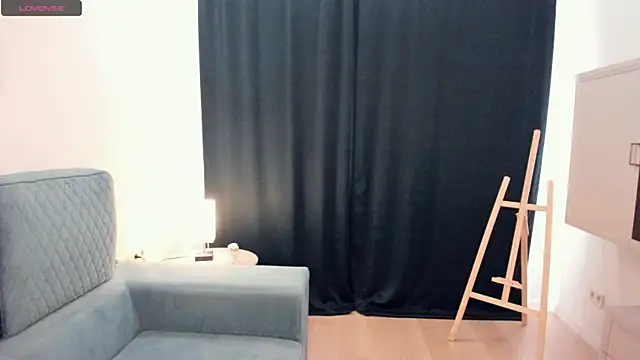 YvonneRobes online show from July 2026 05:15:01 AM