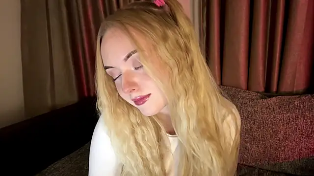 Dari Foxx online show from April 2026 10:55:01 PM