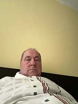 csikar online show from May 2026 04:47:01 AM