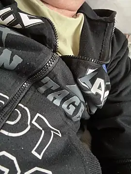 csikar online show from December 2025 10:17:02 AM