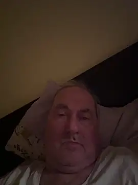 csikar online show from April 2026 10:17:02 PM