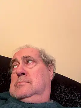 csikar online show from January 2026 09:22:01 PM