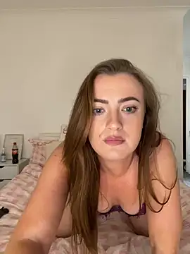 PoppyAnne  online show from May 2026 04:24:01 PM