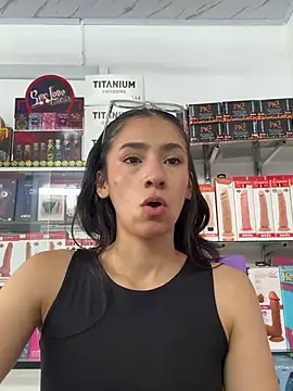 lunaluxury22 online show from January 2026 03:26:02 PM