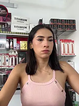 lunaluxury22 online show from March 2026 04:29:02 PM