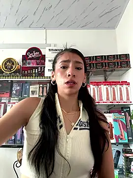 lunaluxury22 online show from January 2026 01:59:01 PM