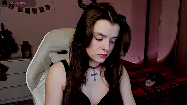  Valleria  online show from January 2026 07:42:02 PM