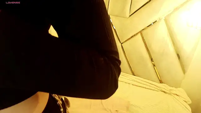 Snapshot of Lovely-martina chatting on January 2026 07:31:01 PM Lovely-martina online show from January 2026 07:31:01 PM