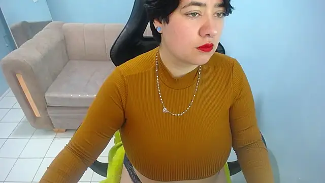 Snapshot of samythomas_t chatting on December 2025 02:38:01 AM samythomas t online show from December 2025 02:38:01 AM