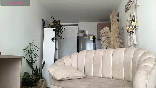 Snapshot of isa_fox_23 chatting on June 2026 01:17:01 PM isa fox 23 online show from June 2026 01:17:01 PM