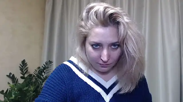 Snapshot of sweetpussy13 chatting on February 2025 09:59:02 AM sweetpussy13 online show from February 2025 09:59:02 AM