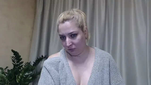 Snapshot of sweetpussy13 chatting on March 2025 10:06:02 AM sweetpussy13 online show from March 2025 10:06:02 AM