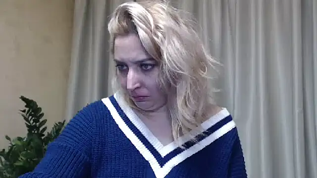 Snapshot of sweetpussy13 chatting on February 2025 10:11:02 AM sweetpussy13 online show from February 2025 10:11:02 AM
