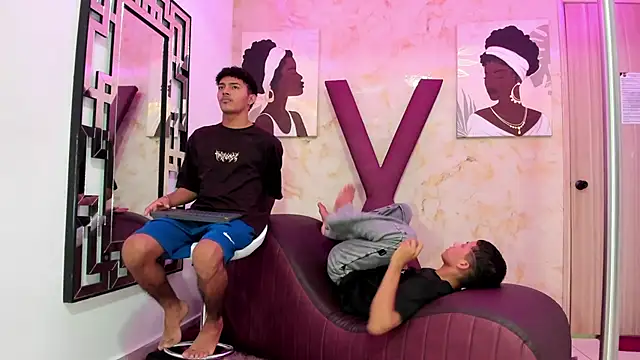 DIAMOND BLACKS online show from December 2025 07:33:02 AM