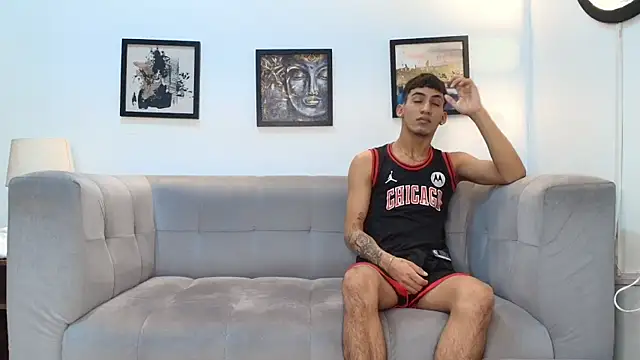 DIAMOND BLACKS online show from February 2026 07:43:01 AM