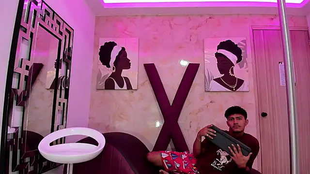 DIAMOND BLACKS online show from December 2025 07:23:01 AM